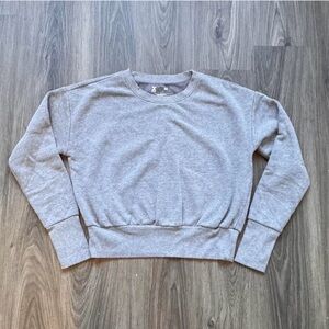 JCPenney Heather Gray Women's Crew Neck Sweater
